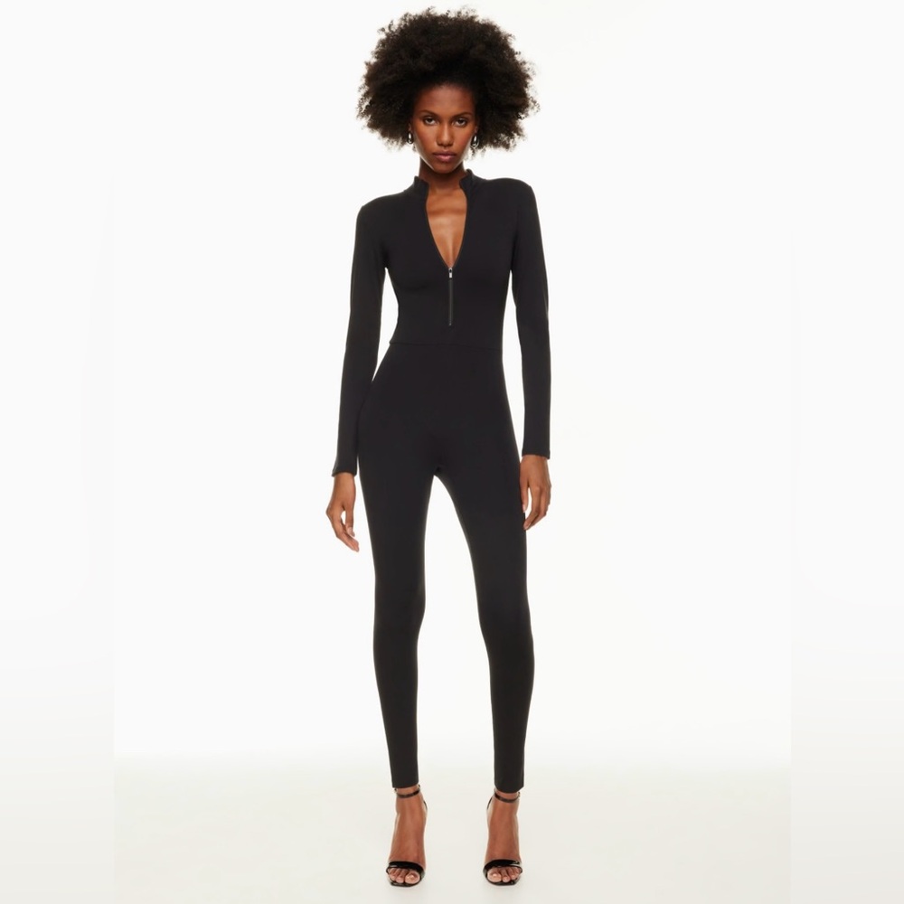 NWT Aritzia Babaton Contour Mickey Jumpsuit in Coffee Bean, Size M